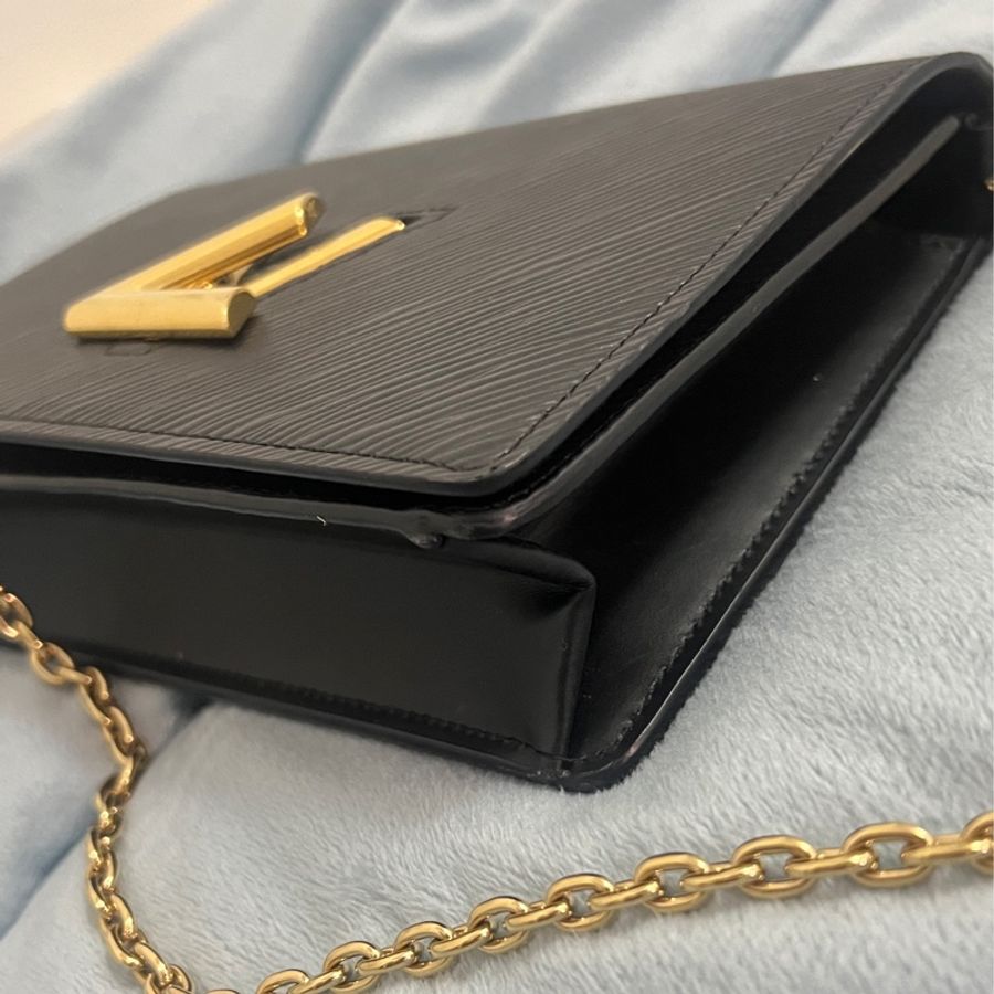 LV Twist woc (TWIST腰帶鏈帶錢包)-12