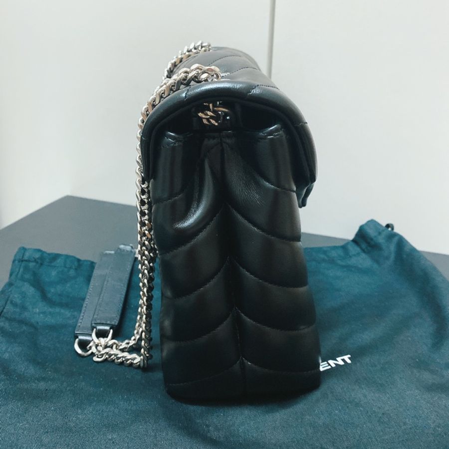YSL SAINT LAURENT 金屬LOGO小牛皮縫線翻蓋肩 銀鍊包 斜背包 黑-4