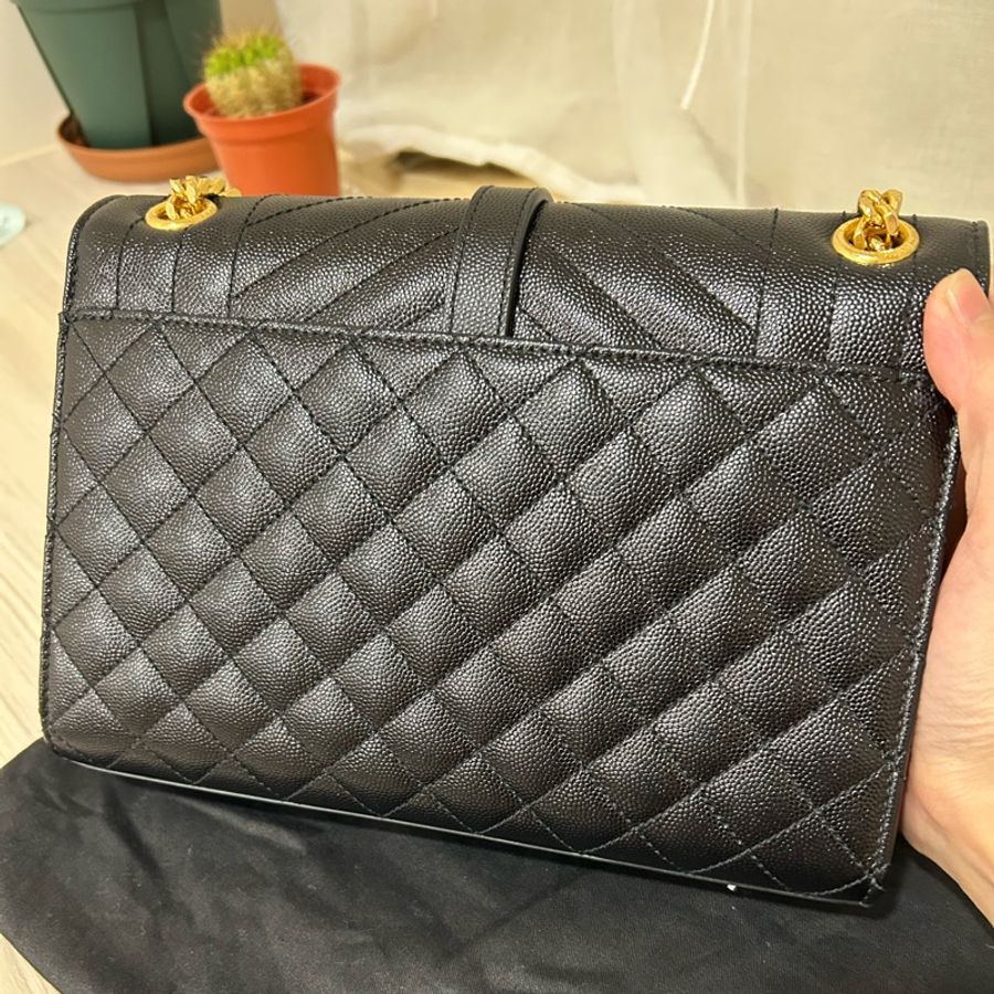 YSL ENVELOPE 中號信封包 黑色金扣 魚子醬 牛皮-3