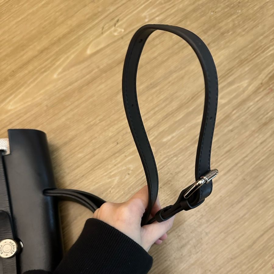#Hermes #Herbag 31 ·#經典黑 x #熊貓配色‼️ 絕版中古款 多種背法一次滿足😍-66