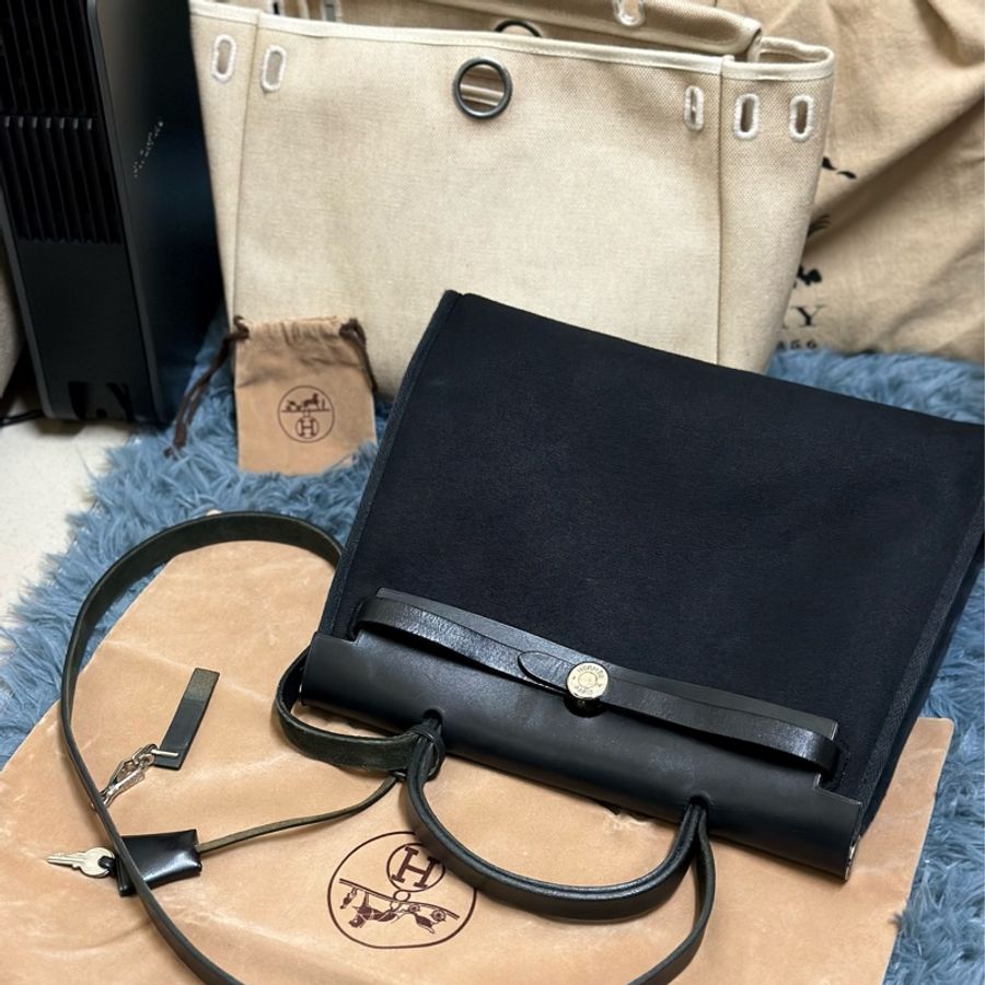 🔥全網最低 x 開放預購🔥近新全配✨#Hermes #Herbag 31 ·#經典黑 x #熊貓配色‼️ 絕版中古款 四種背法一次滿足😍-9