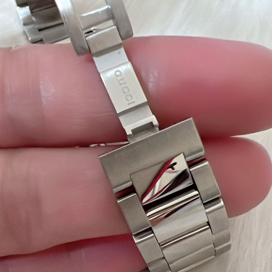 Gucci銀古銅面盤石英錶-5