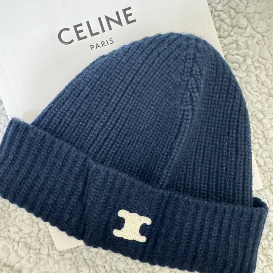 Celine毛帽-1