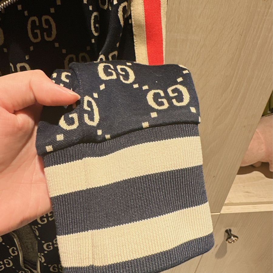 Gucci滿版老花外套-3