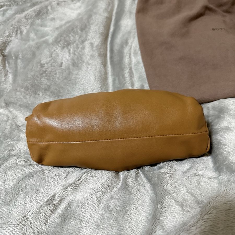 BOTTEGA VENETA MINI POUCH雲朵包 (駝色)-5