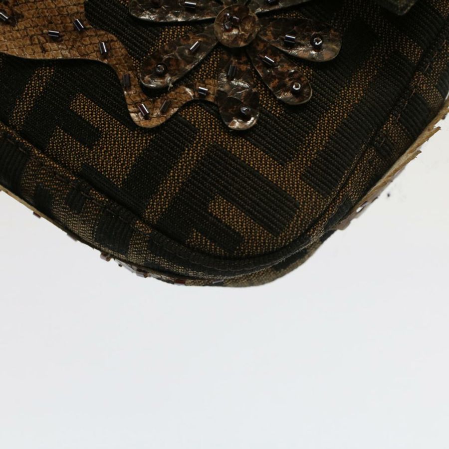 【日本直送】FENDI Zucca 帆布 Mamma Baguette 單肩包黑棕色正品 bs7953-13