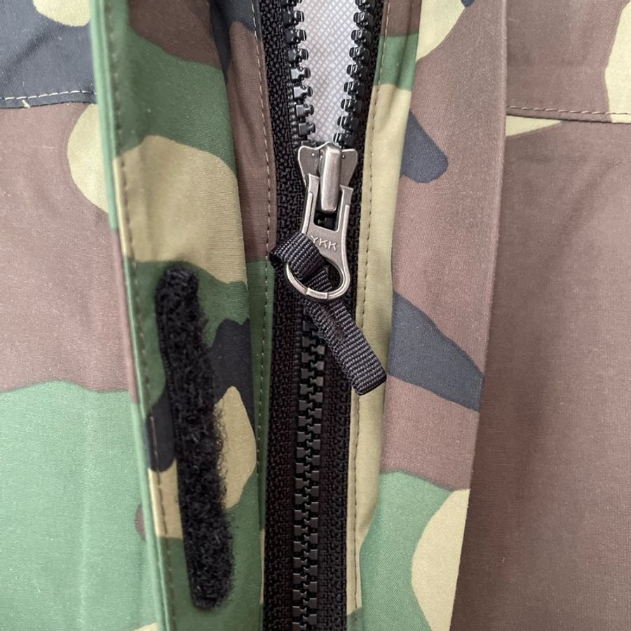 The North Face 迷彩風衣外套-12