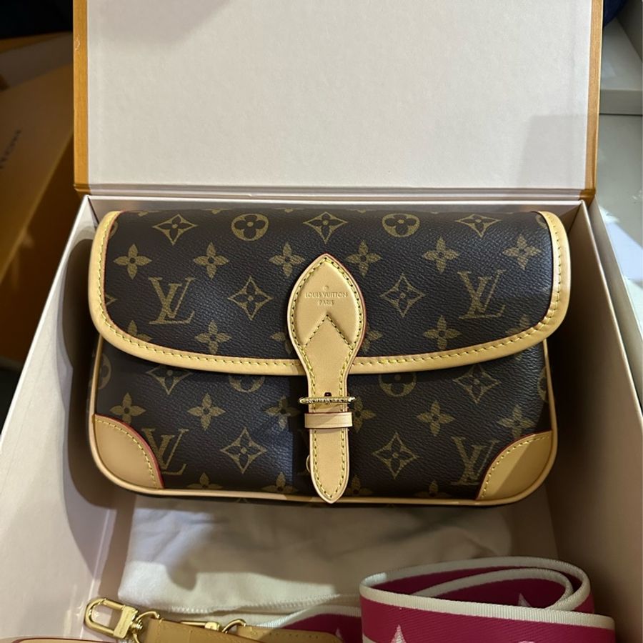 LV M45985 Diane-0