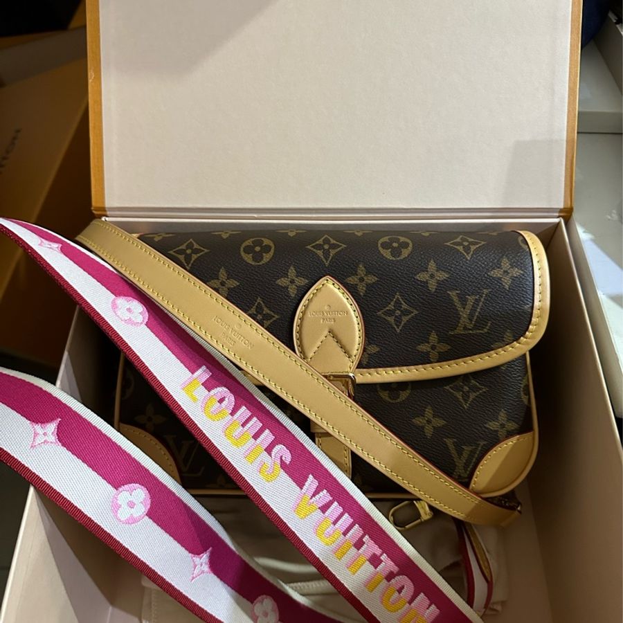 LV M45985 Diane-1