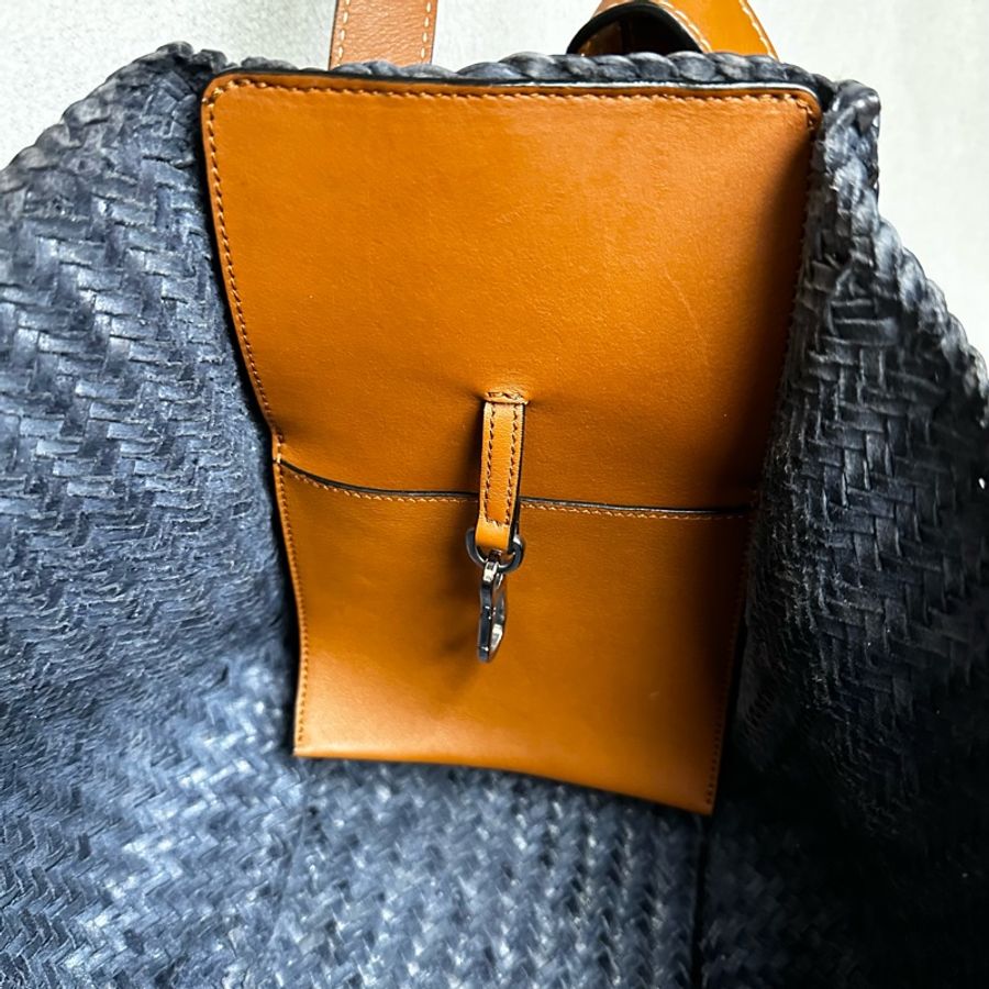 Hammock Woven Medium Handbag 中號編織吊床包-6