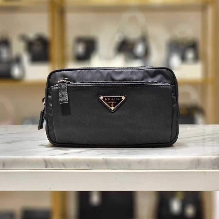 🛫當季新品🛬Prada 2VL977 再生尼龍及Saffiano皮革腰包 黑色-4
