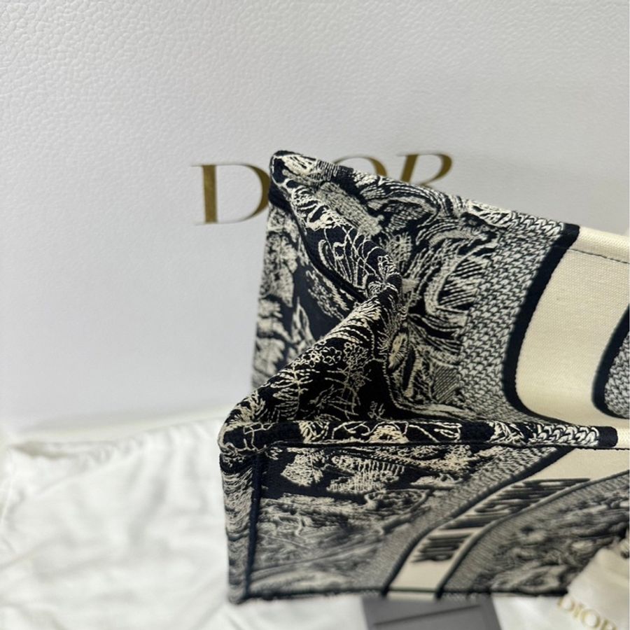 Dior book tote 中碼 深藍動物園-8