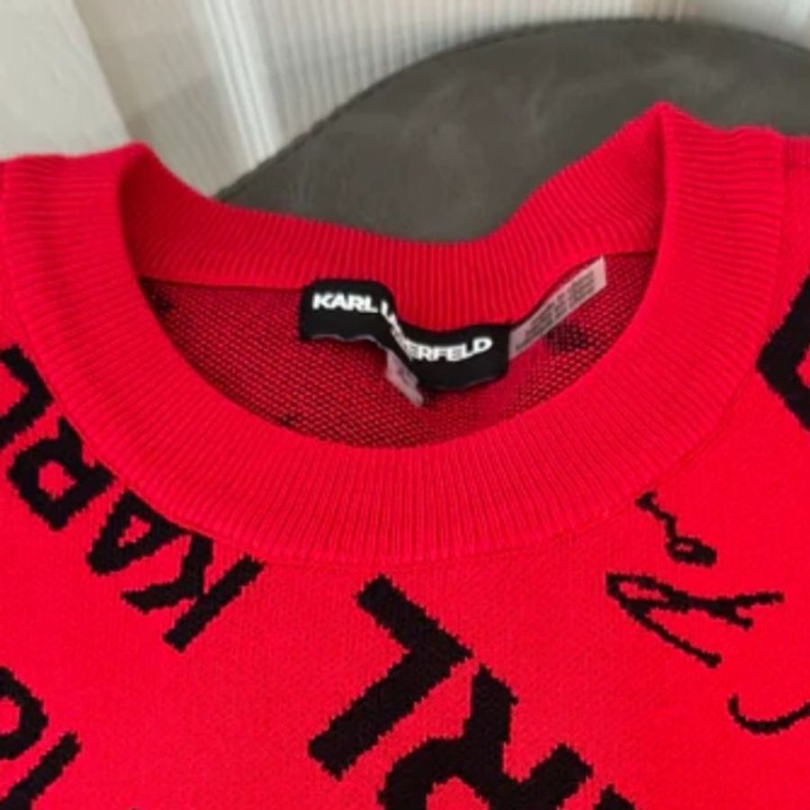 全新♥️Karl Lagerfeld紅色標誌圓領毛衣-8