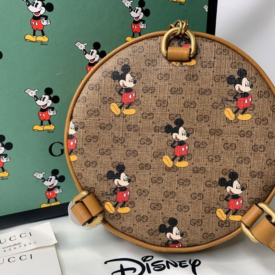 GUCCI 全新迪士尼聯名米奇迷你圓餅後背包-3