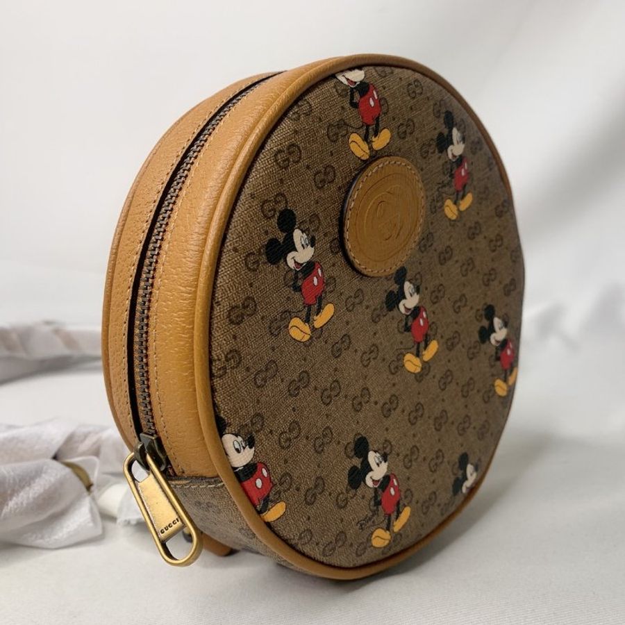 GUCCI 全新迪士尼聯名米奇迷你圓餅後背包-5