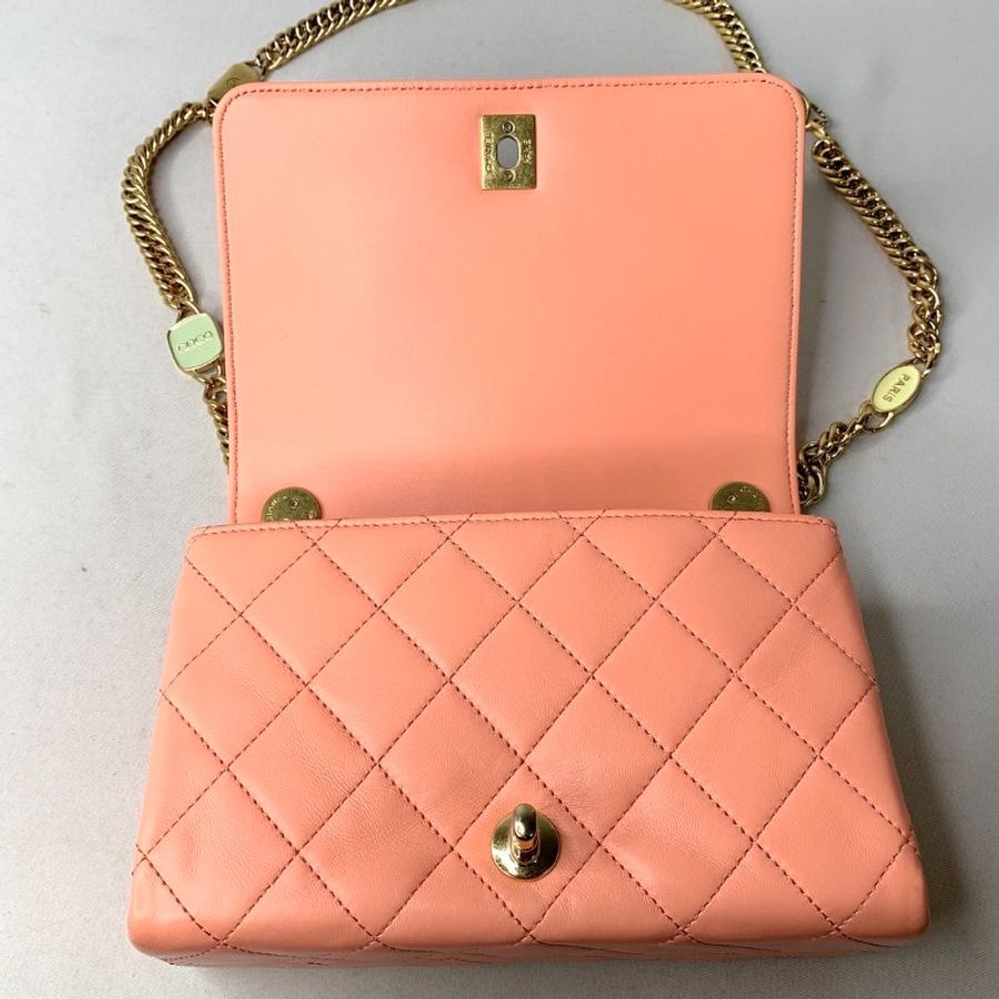 CHANEL mini金屬琺瑯手提鏈帶包-8
