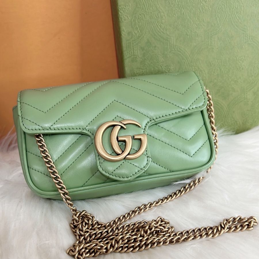 GUCCI牛油果綠復古金釦馬夢MINI斜背包-3