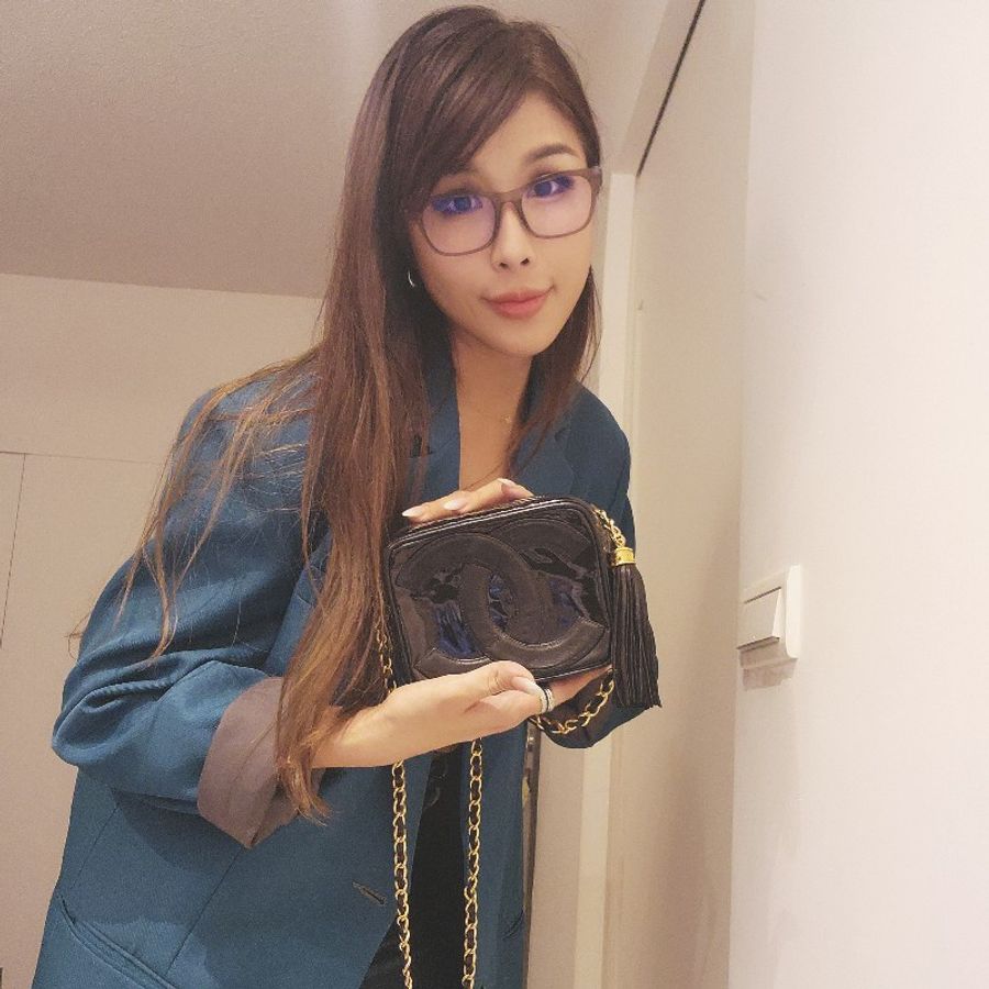 Chanel vintage 香奈兒漆皮流蘇小方胖鍊包-9