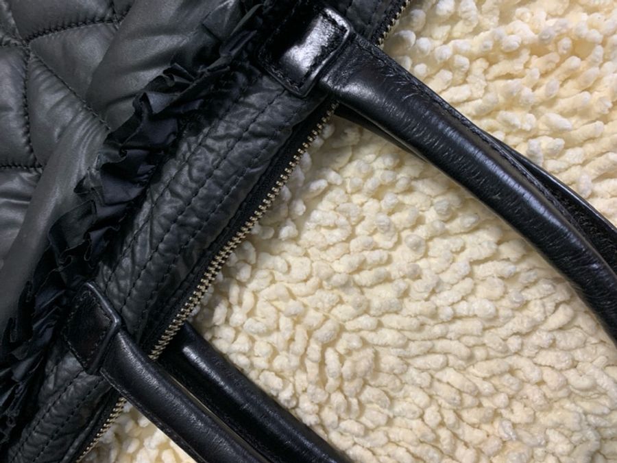 二手私物【Juicy Couture】微風獨家引進 好萊塢明星愛用品牌 超大菱格Logo刺繡太空包-24