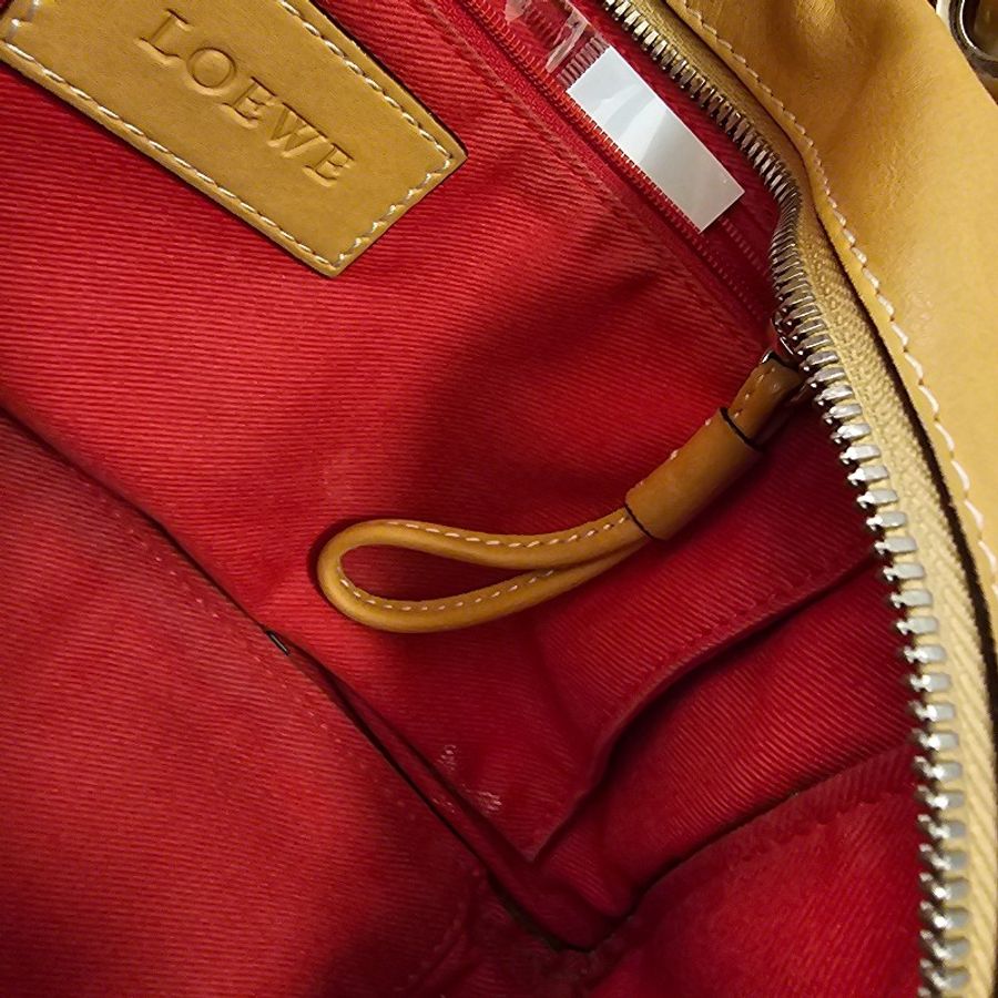 loewe 雙面logo 牛皮側背包 吐司包 (淺餅乾色)-19