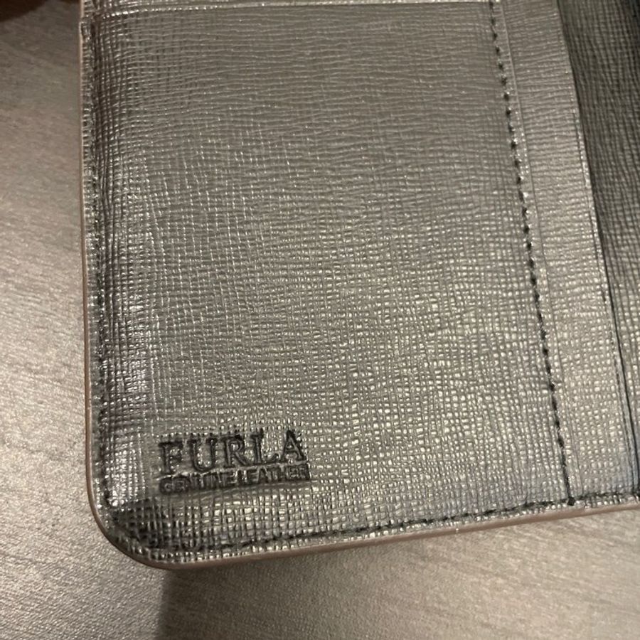 Furla-4