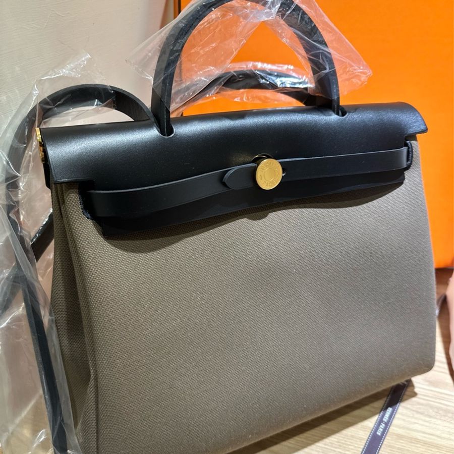全新現貨Hermès Herbag31 大象灰配金釦-4