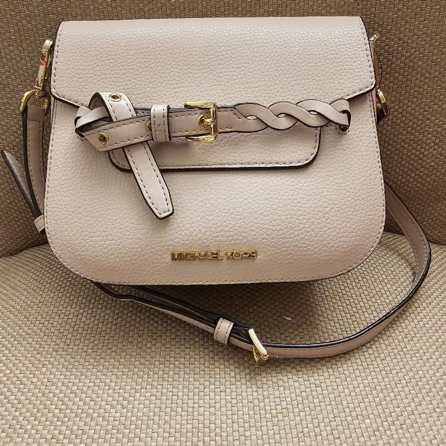 michael kors 淺粉紅 編織扭結 馬鞍包 2024 pastel色調-0