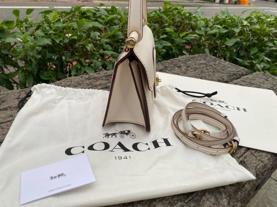 全新COACH 89223 白色全皮滾黃線邊Willis 18 迷你款復古手提包正櫃款-3