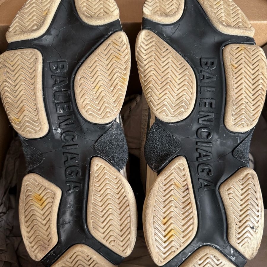 BALENCIAGA Triple s 37碼-8