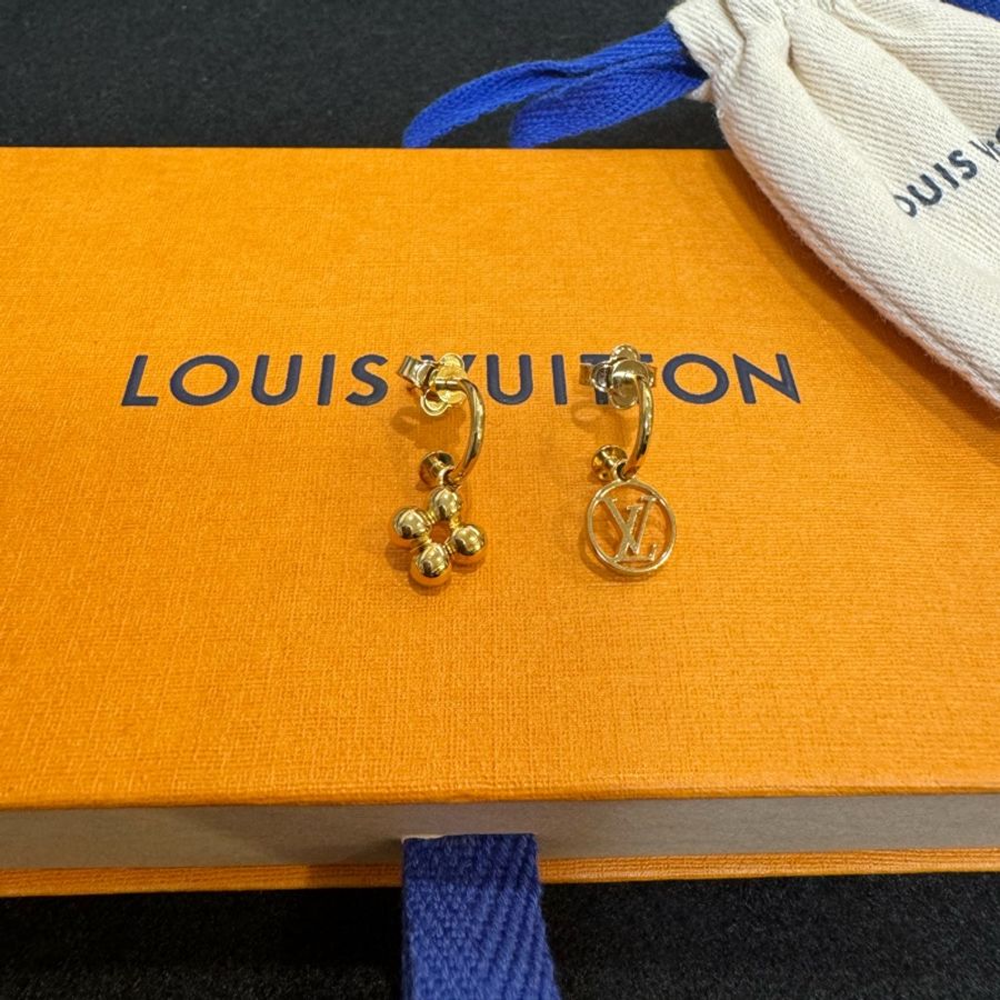 LV 耳環耳針小花logo M64859 二手-0