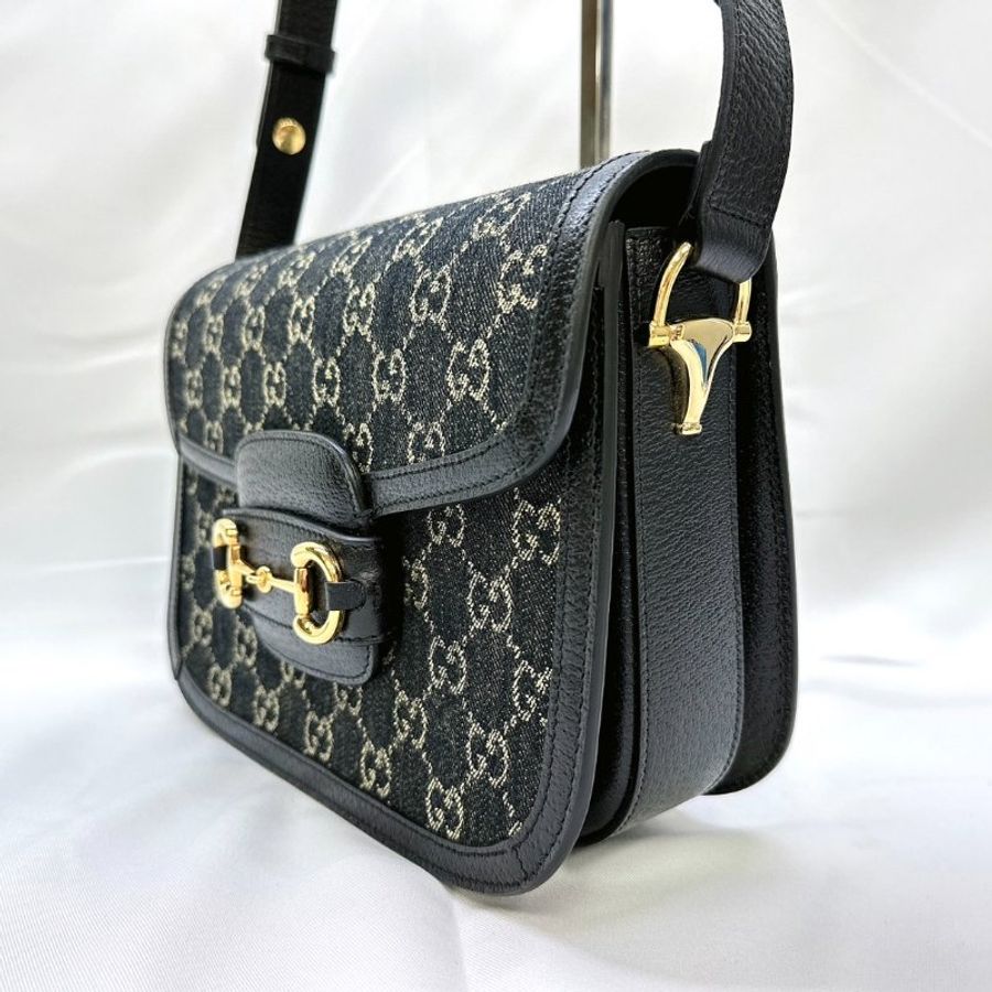 GUCCI 1955 Horsebit單寧黑馬銜扣肩揹包-2