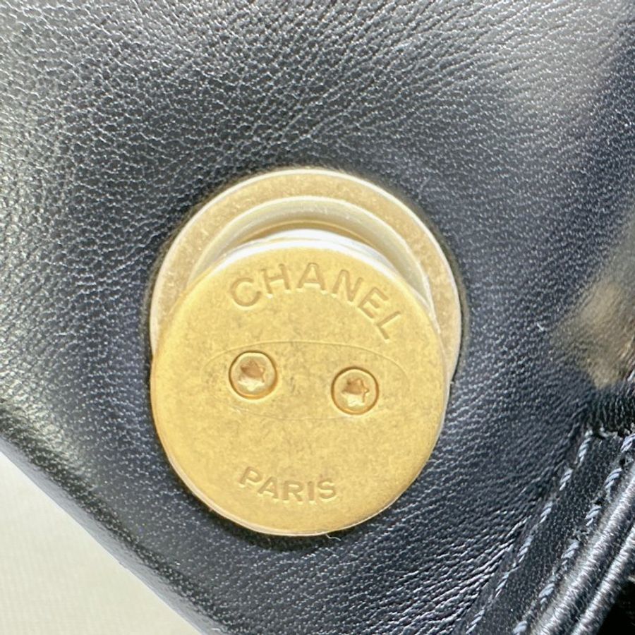 CHANEL 22K黑金金柱調節釦風琴包-12