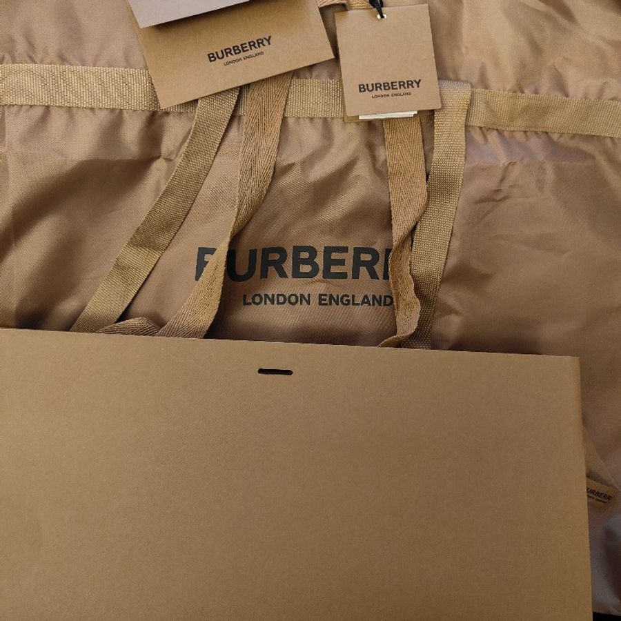 Burberry 男雙面兩穿格紋尼龍外套-6