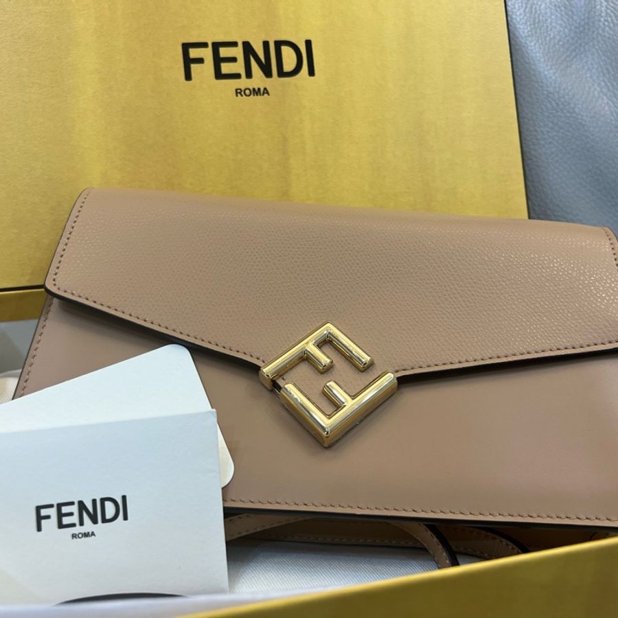 (98新)FENDI FF Diamonds WOC 鏈子皮夾 鏈帶皮夾 wallet on chain-0