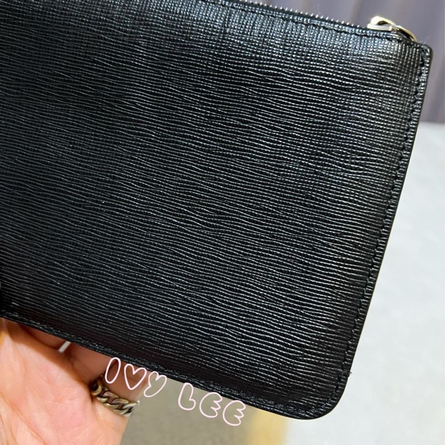 FENDI 卡爾公仔造型鉚釘防刮牛皮手拿包 單層包 二手精品-5