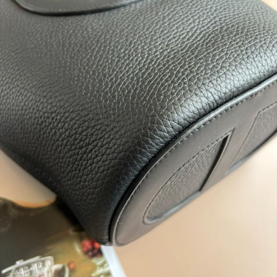::HERMES:: B刻 IN THE LOOP 黑金 豬鼻手提包 新版菜籃子-5