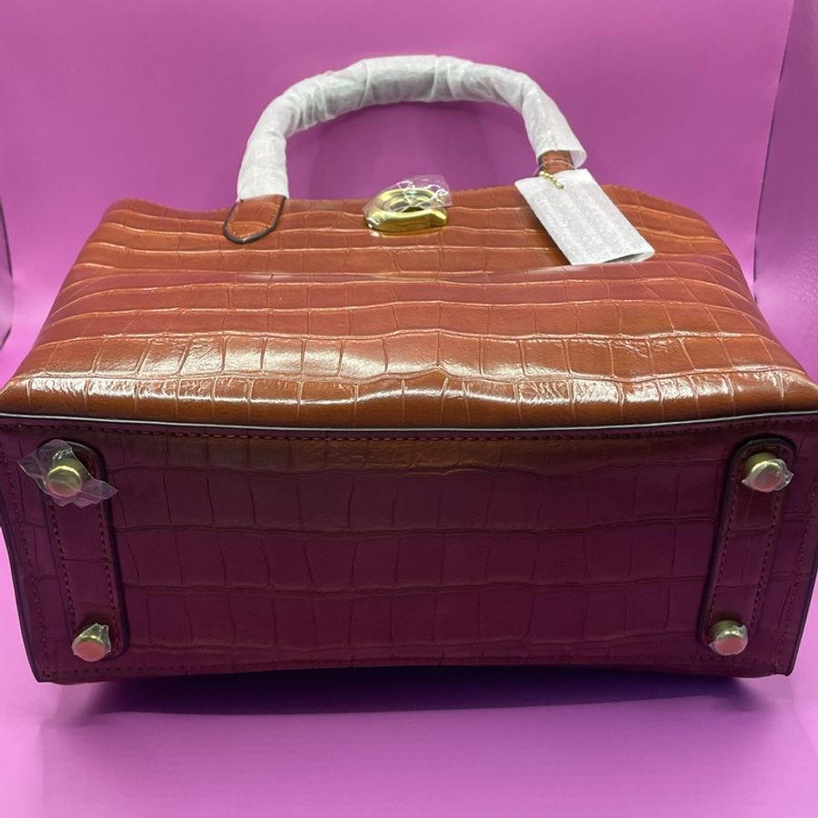 Coach Willow Tote 24 女水桶包-5