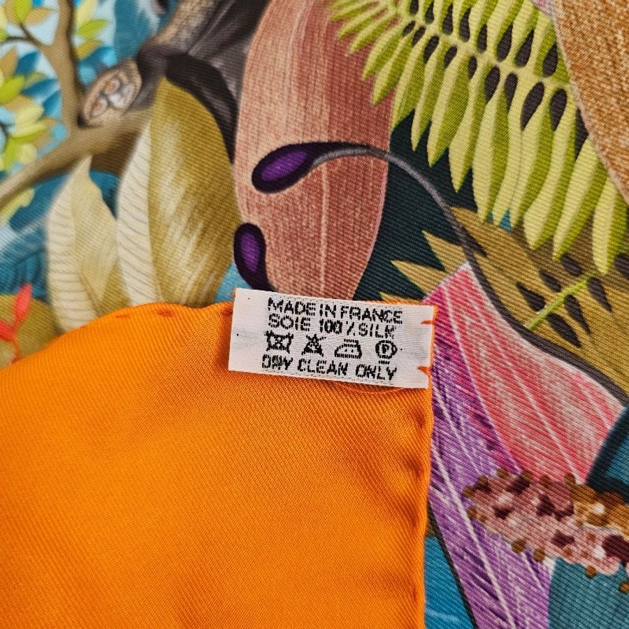 Hermes 熱帶叢林絲巾 Hermès Au Coeur de la Vie - Foulard en soie multicolore-12