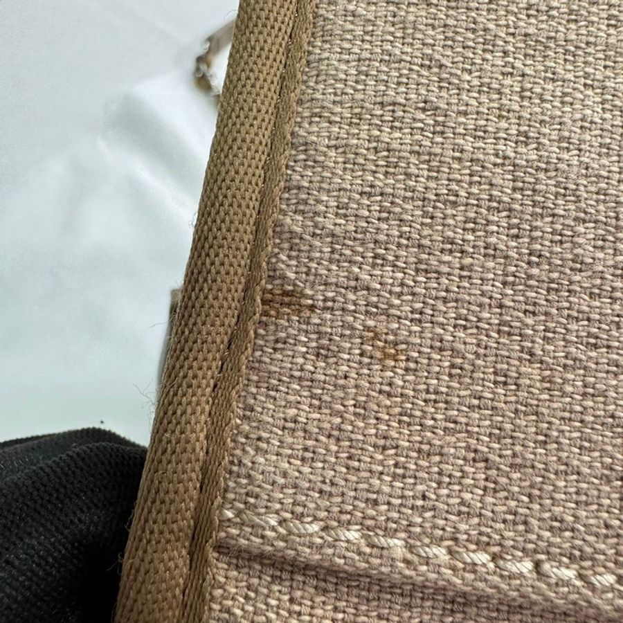 香奈兒Chanel肩背海灘保齡包 奶茶色 正常使用痕跡確定之後再下單喔-17