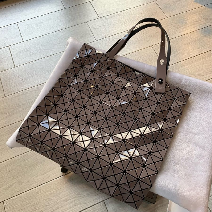 ISSEY MIYAKE BAO BAO PRISM GLOSS 10X10亮面手提包-3