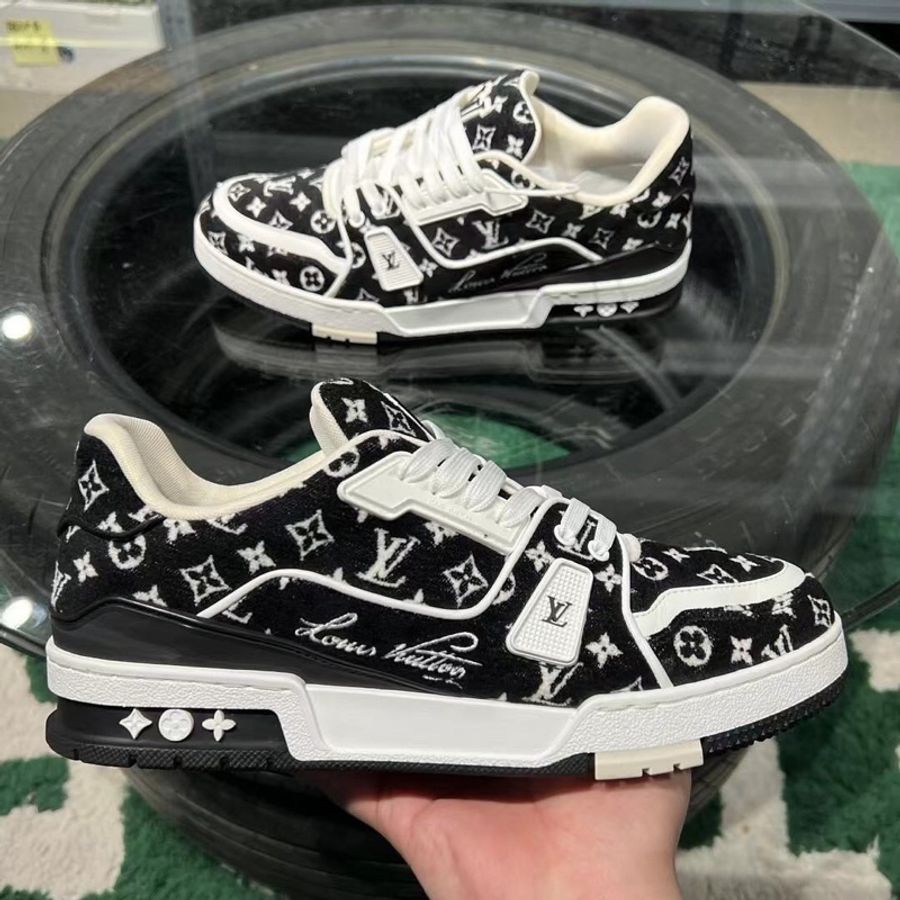 Louis Vuitton 植絨老花Trainer 黑色-4