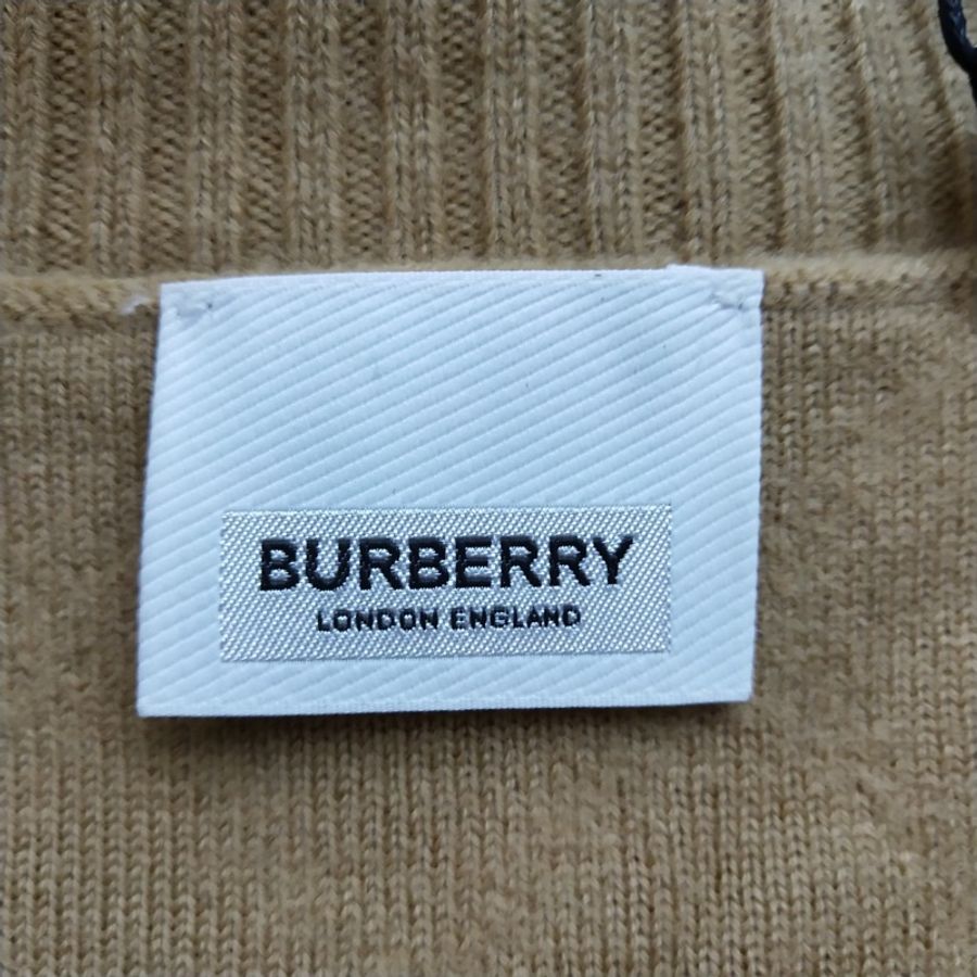 Burberry 羊毛純色菱格絎縫高領毛衣M碼-5