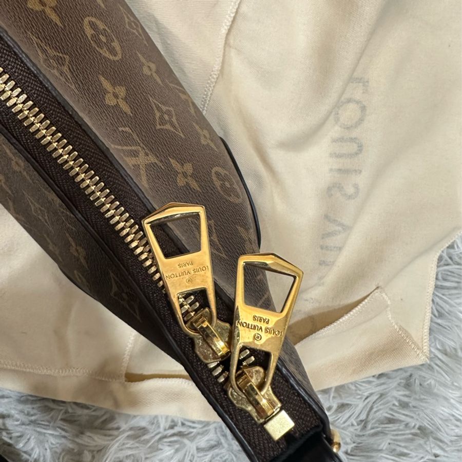 LV BOULOGEN黑牛角 肩背包-4