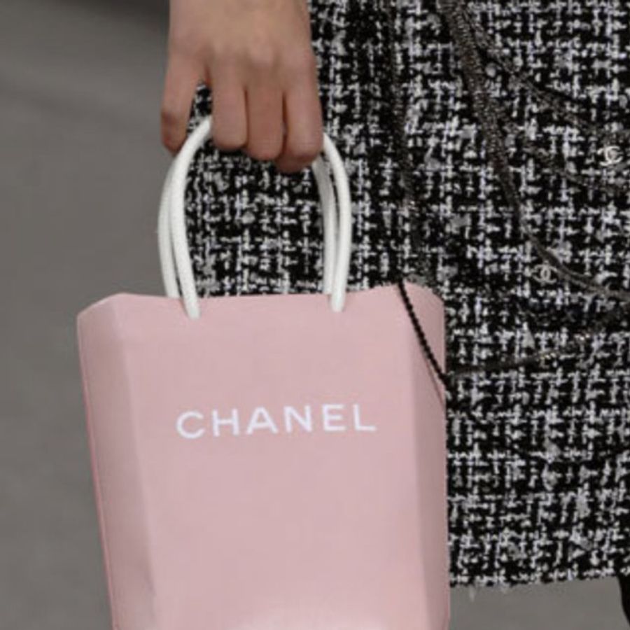 CHANEL 粉紅牛皮托特包-28
