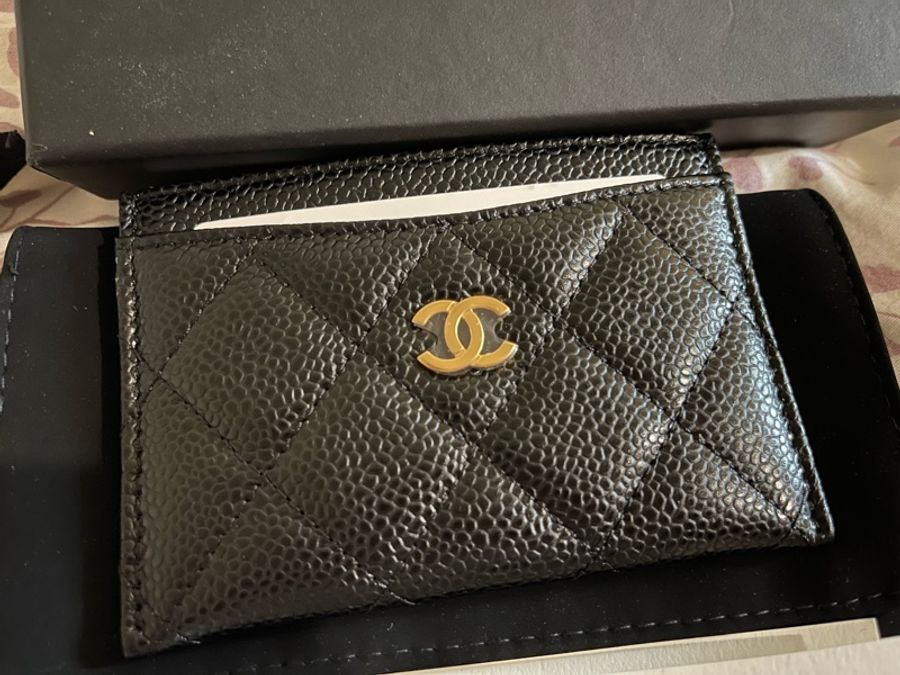 全新CHANEL 荔枝皮黑金卡片夾-1