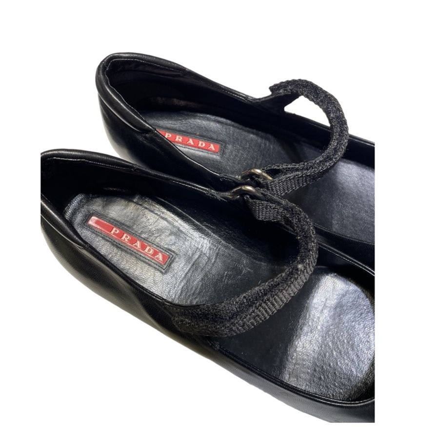 PRADA 皮革低跟鞋 魔鬼粘鞋帶 包鞋 女鞋 （黑色）Size: 38-12