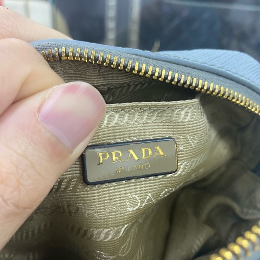 PRADA 普拉達 霧霾藍 相機包-11