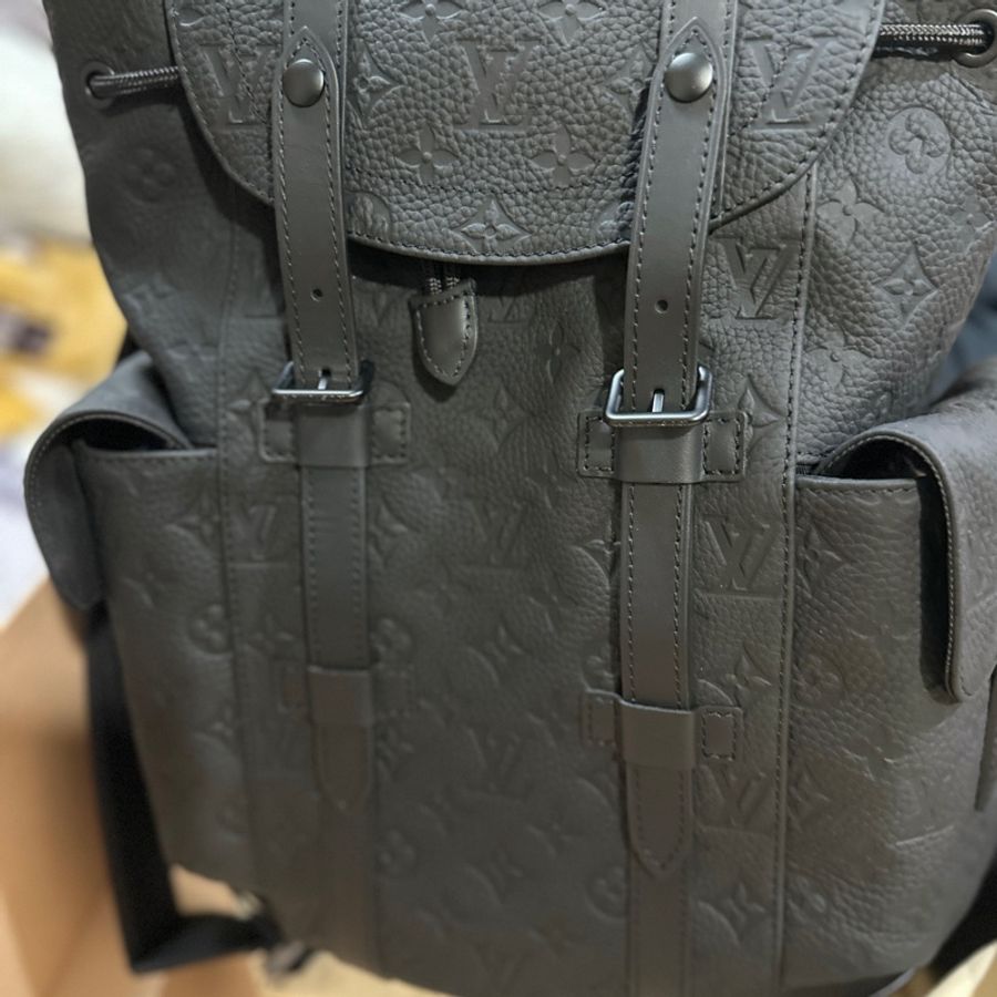 LV Christopher PM Monogram Taurillon 皮革-9