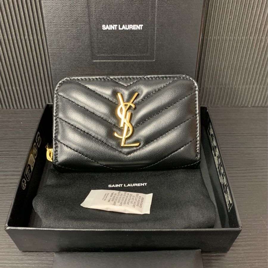 YSL CASSANDRE MATELASSÉ絎縫小羊皮零錢卡套錢包(黑金)-0