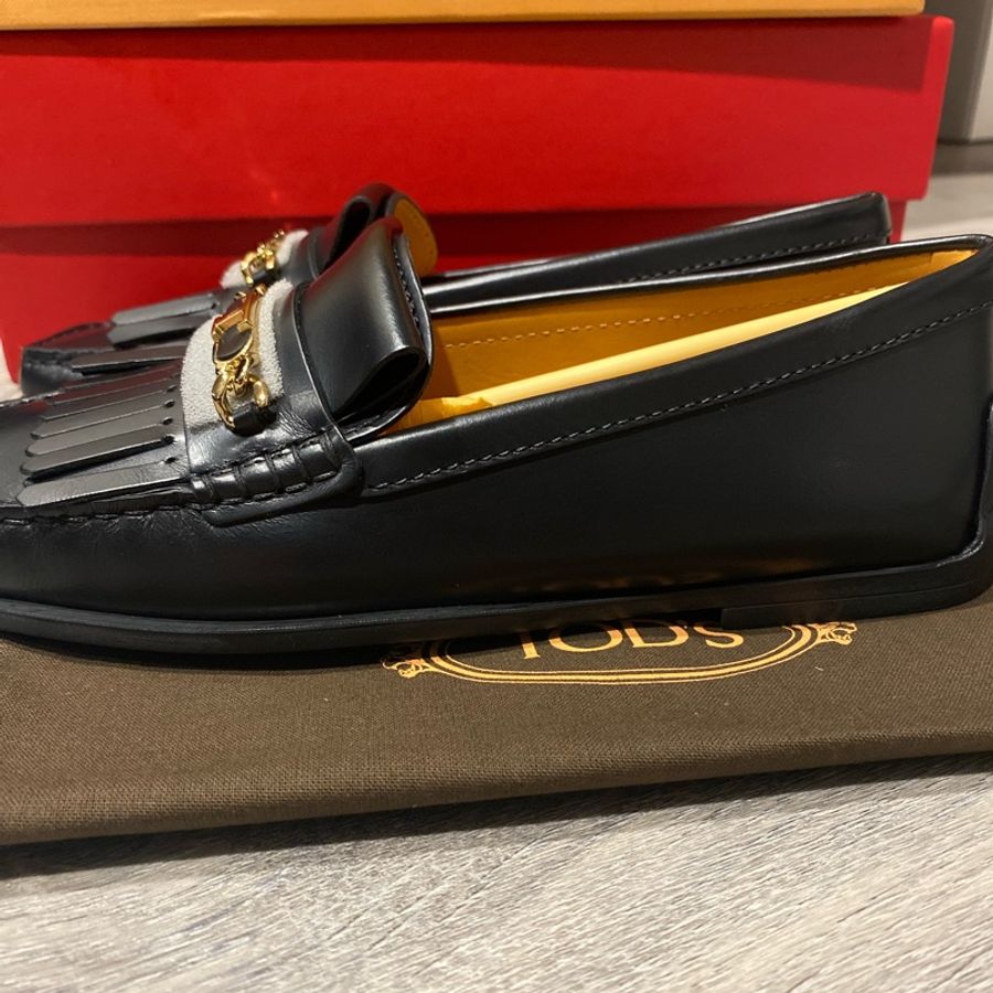 全新TOD’S黑色樂福鞋-6